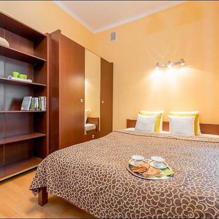 P&O Apartments Piwna Varsó Kültér fotó