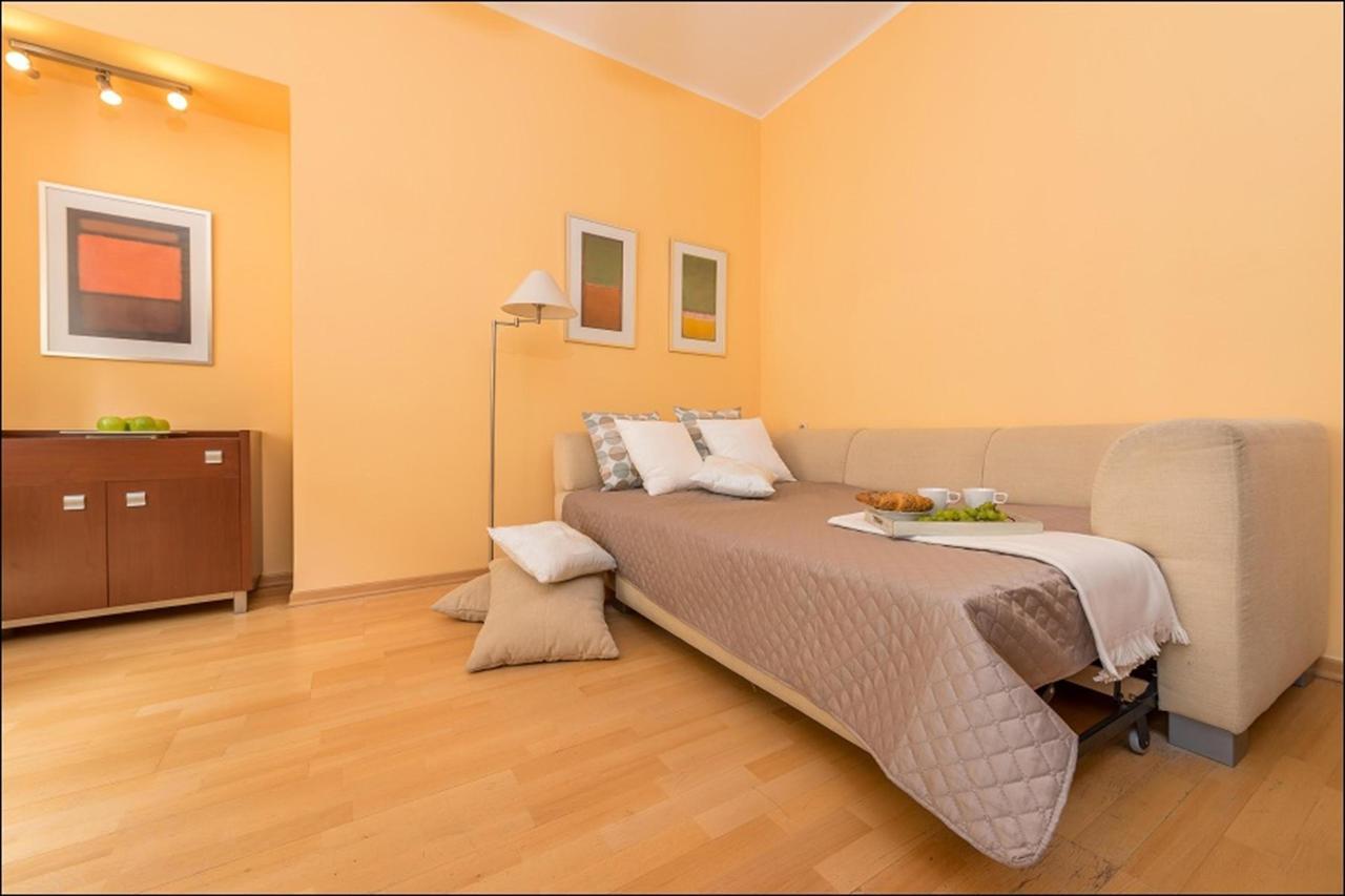 P&O Apartments Piwna Varsó Kültér fotó